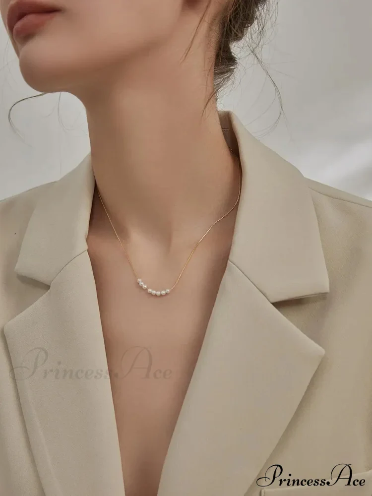 Water Pearl Choker Necklace