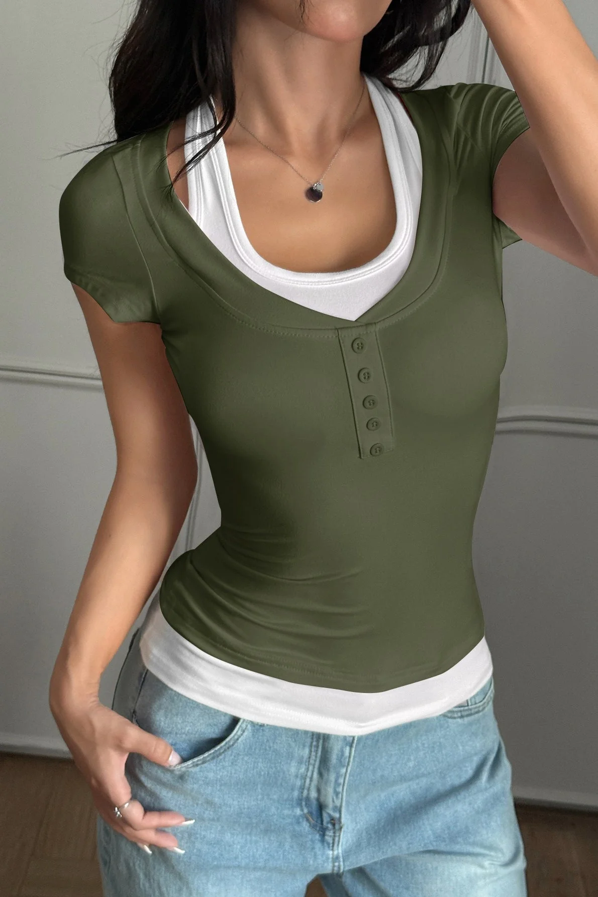Color Block Fake Two Piece Cami Sleeve T‑shirt - Image 11