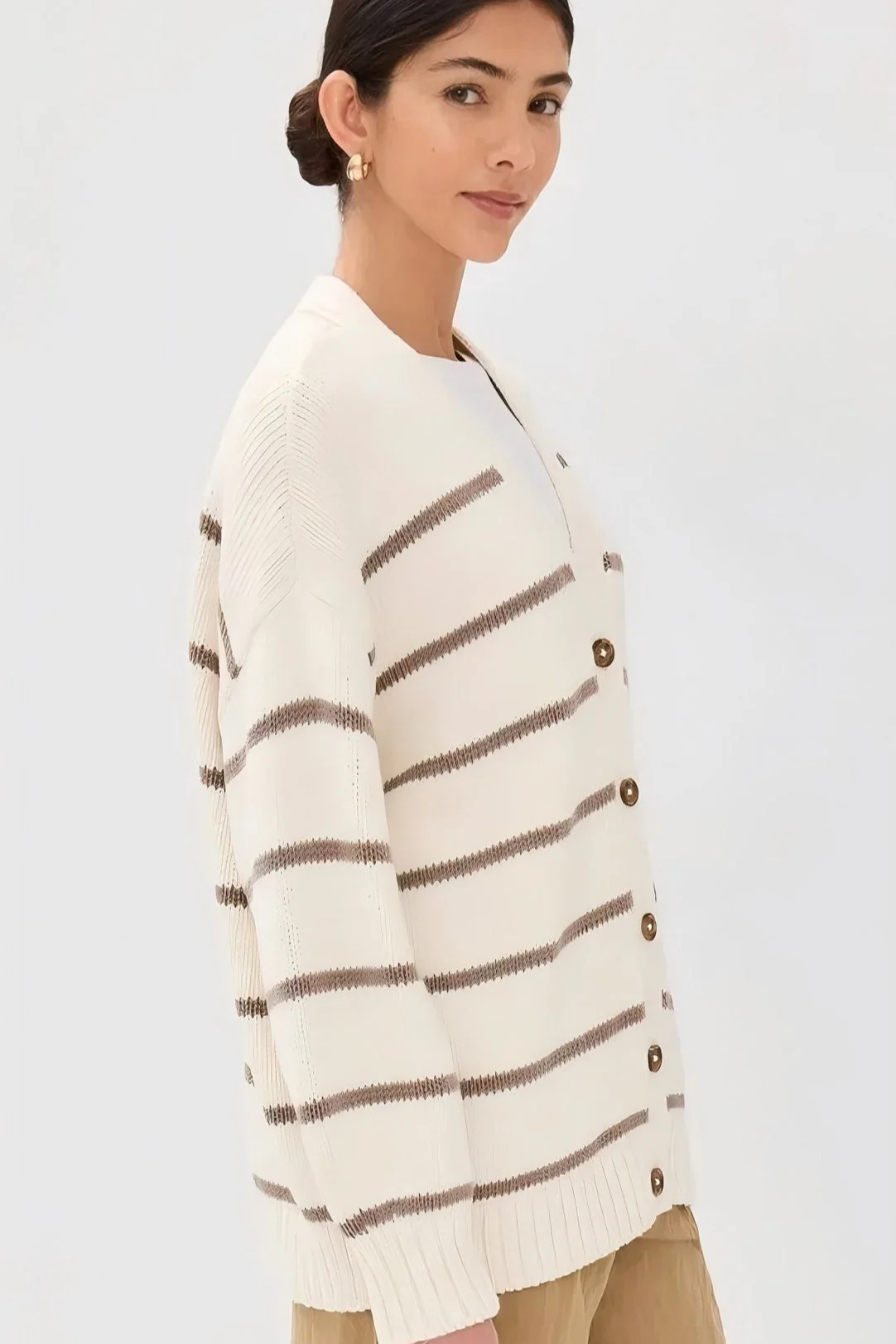 Flattering Striped V Neck Relaxed Knit Cardigan - Image 5