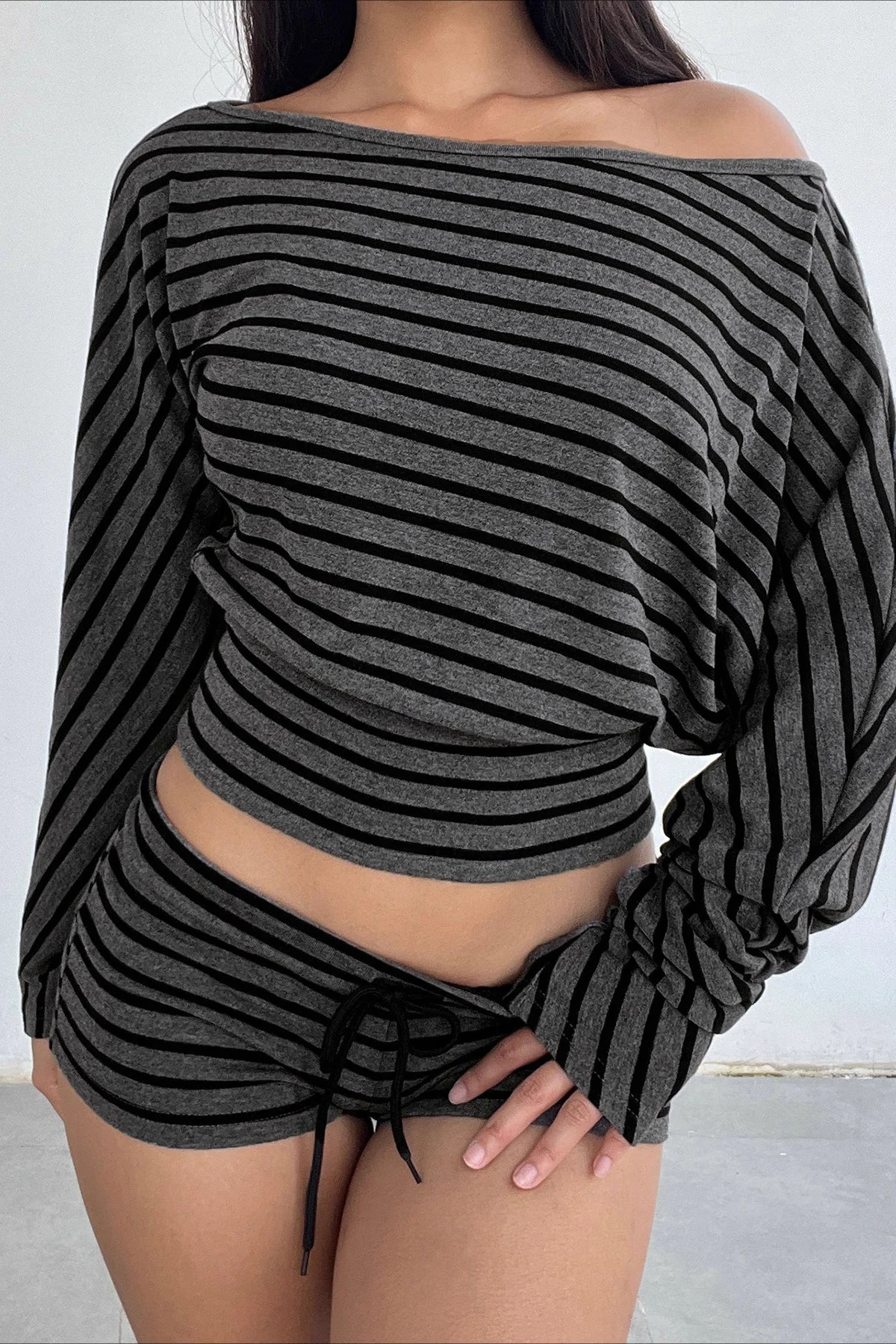 Printed Striped Loose Asymmetric Shoulder Blouse - Image 4