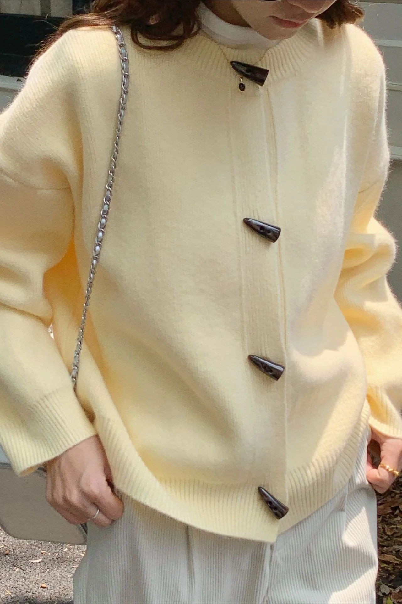 Retro Toggle-Button Loose Short Knit Cardigan