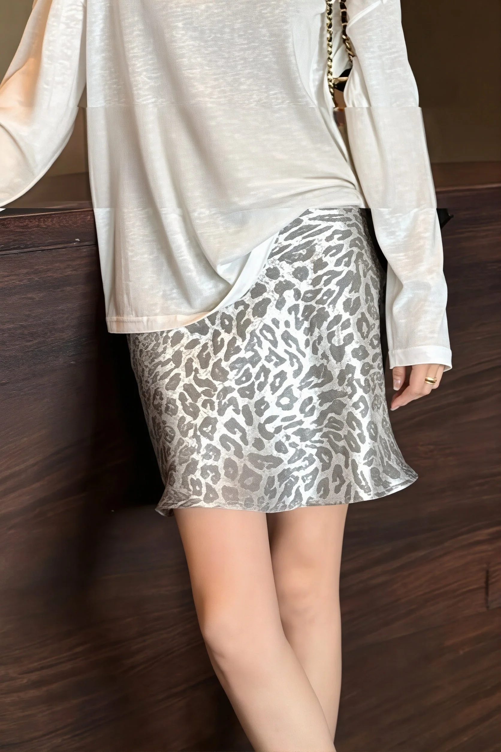 Silver Leopard Print High Waist Skirt - Image 3