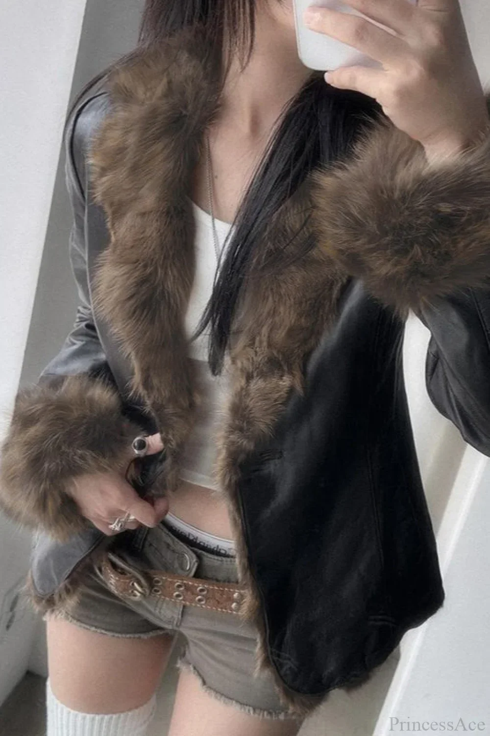 Vintage Y2K Furry Collar Leather Waist - Cinching Jacket - Image 2
