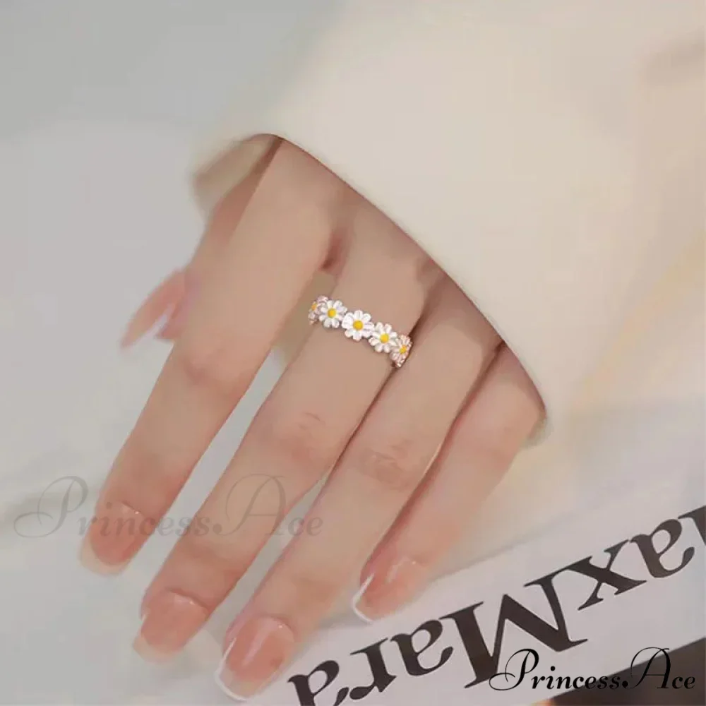 Small White Daisy Opening Adjustable Ring - Image 2