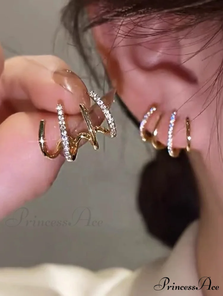 Women's Geometric One-piece Four-claw Design Earrings
